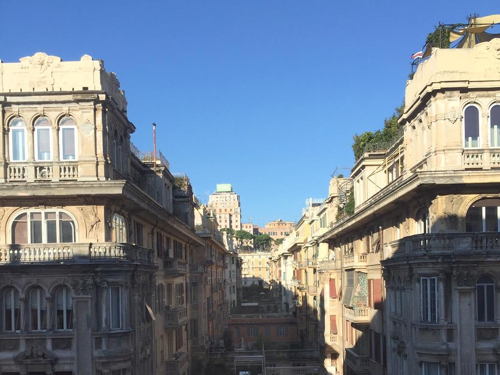 Vittoria - The Original Since 2015 3* Genua